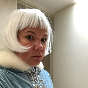 Meet your Posher, Elizabeth